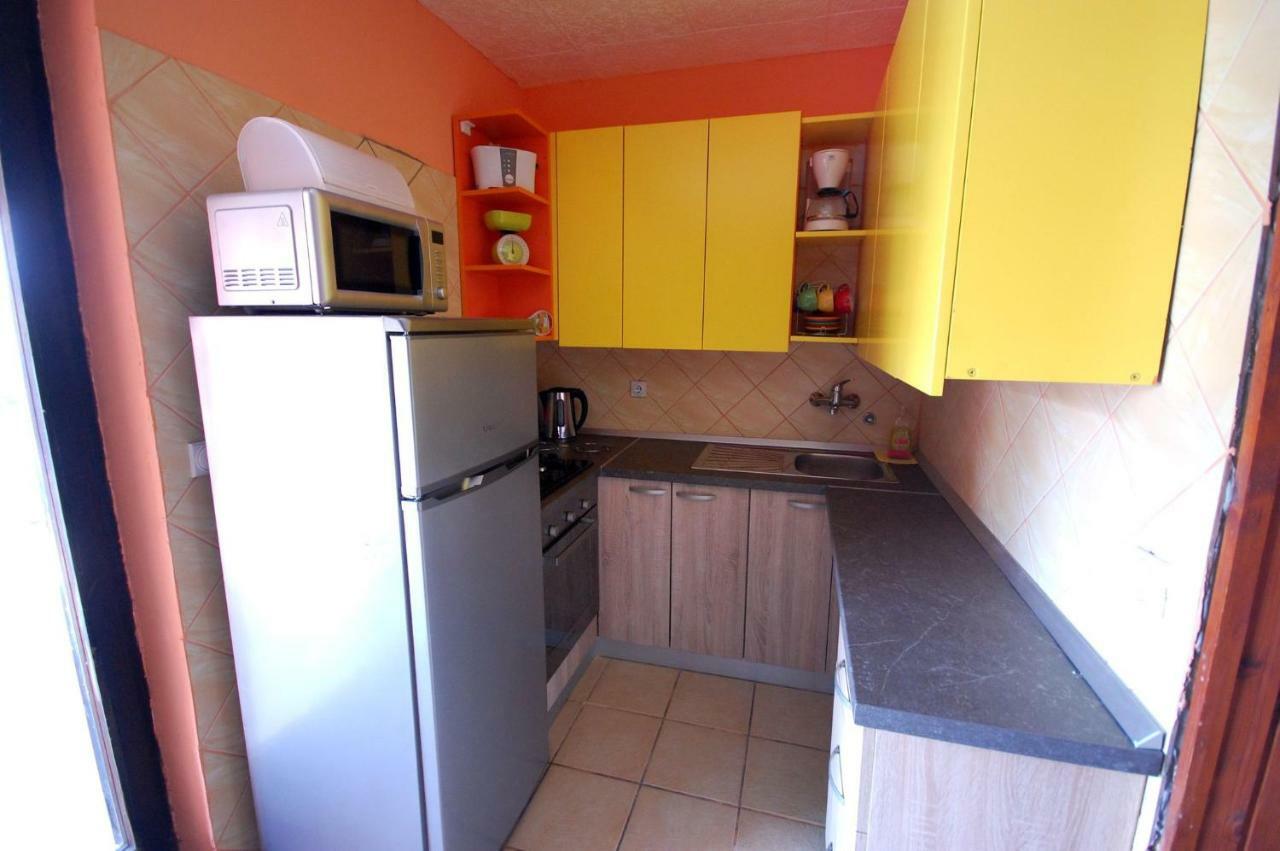 Apartments Juric By El-Pi Tours Njivice Extérieur photo