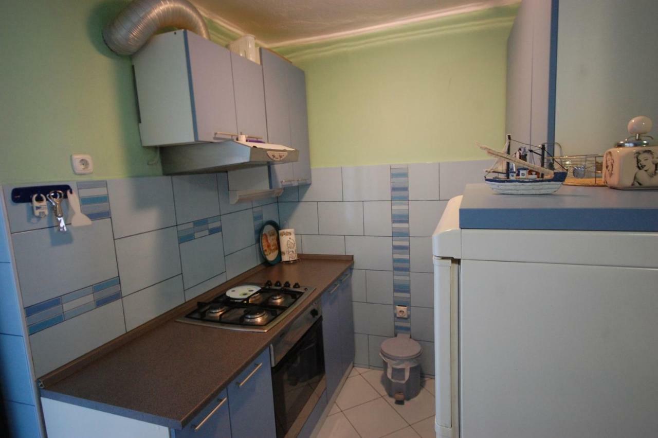 Apartments Juric By El-Pi Tours Njivice Extérieur photo