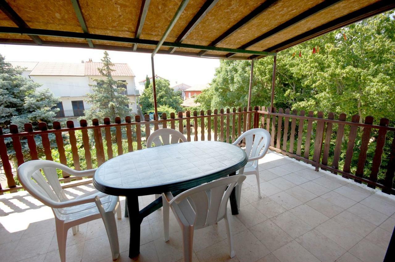 Apartments Juric By El-Pi Tours Njivice Extérieur photo