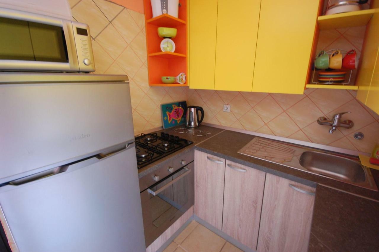 Apartments Juric By El-Pi Tours Njivice Extérieur photo